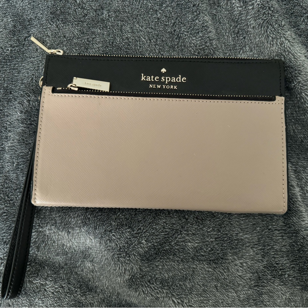 Kate spade wrist wallet